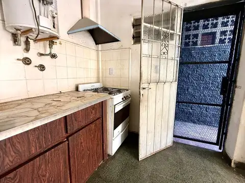 ALQUILER PH 3 AMBIENTES HAEDO C/PATIO
