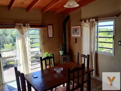 Casa 8 ambientes con 5 baños
