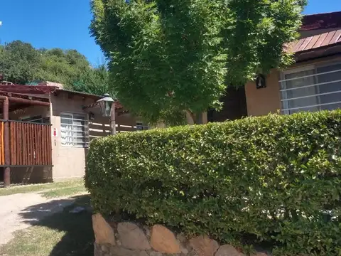 Casa en venta - 3 Dormitorios 3 Baños - Cabañas - 550Mts2 - El Trapiche