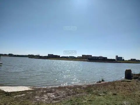 Terreno en Venta de 883,0 m2