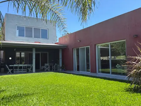 Casa en Venta en Altos Del Barranco, USD 298.000