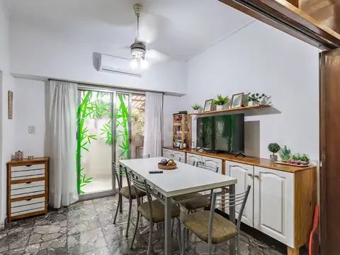 Depto Tipo Casa en Venta 52 años