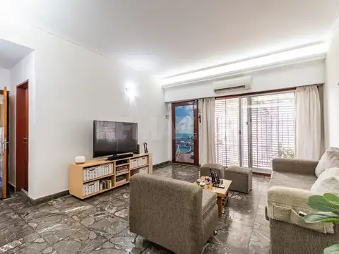 Depto Tipo Casa en Venta en Mataderos, USD 233.000