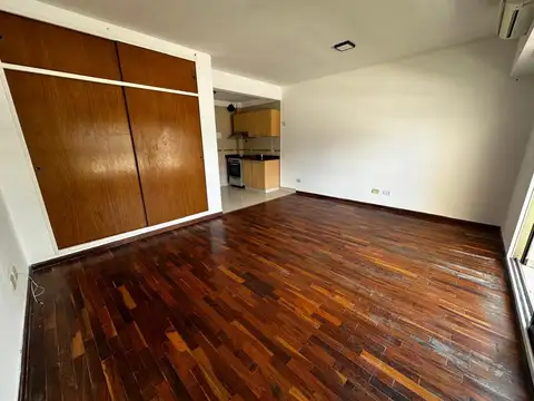Alquiler monoambiente Caballito con pileta
