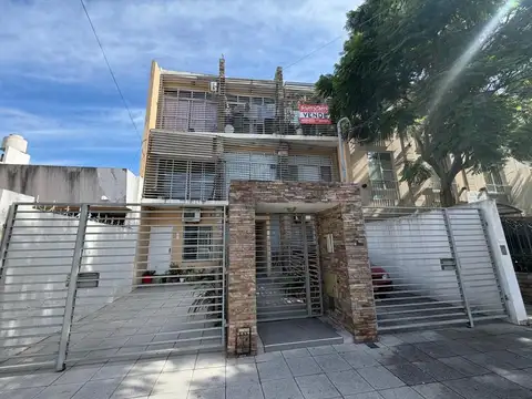 Arenales 300, Piso pb