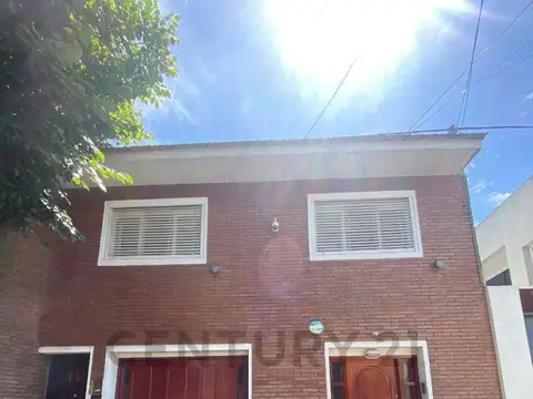 119 entre 72 y 73 PH de 3 dormitorios en Venta