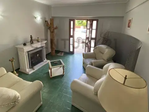 119 entre 72 y 73 1900, Piso 0