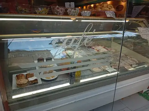 Avenida Rivadavia 2000