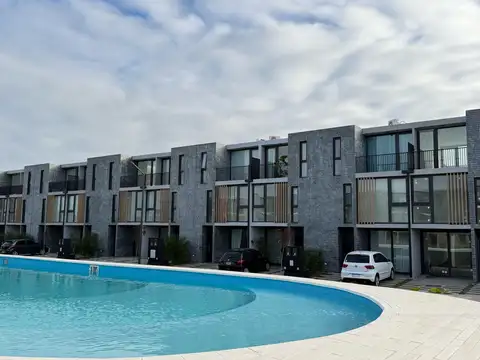 Sunny Tigre - Triplex 4 ambientes en venta a estrenar