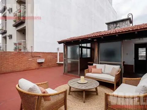 PH en Venta 3 amb Sin expensas! 1° Piso x Escalera /2 Balcones.Quincho Terraza c/Parrilla u$s132.000