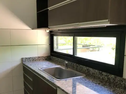 OPORTUNIDAD venta monte grande depto 2 ambientes c/cochera