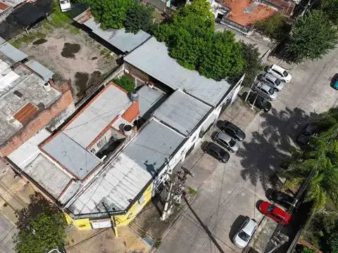 Av Belgrano y Azcuénaga 2700