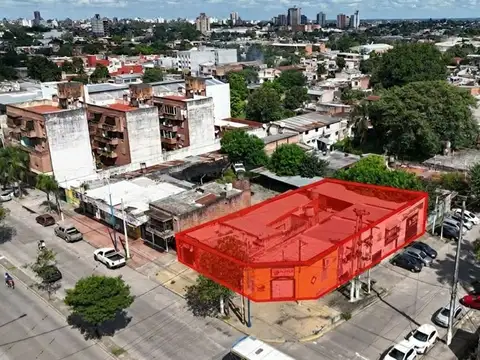 Av Belgrano y Azcuénaga 2700