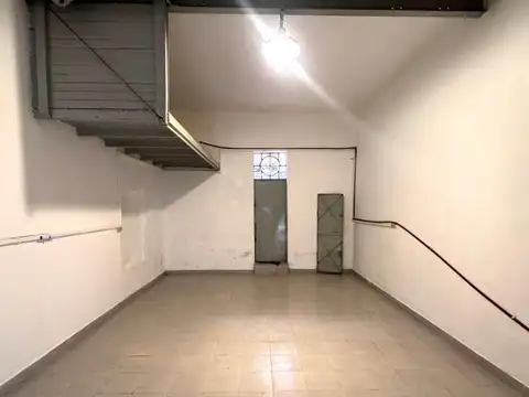 Galpon en Alquiler en San Fernando Vías  /  Libertador a Río, $ 850.000