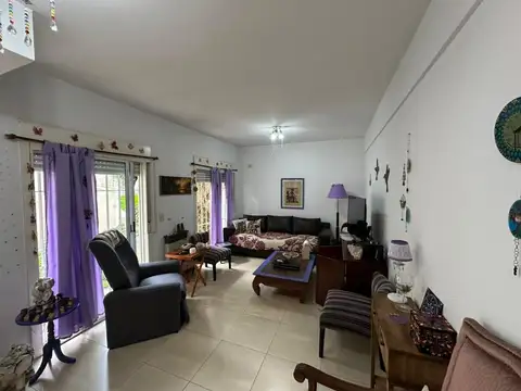 Depto Tipo Casa en Venta de 4 ambientes
