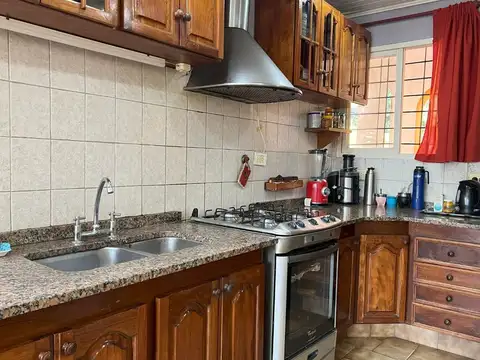 Quinta en Venta en Longchamps, USD 240.000