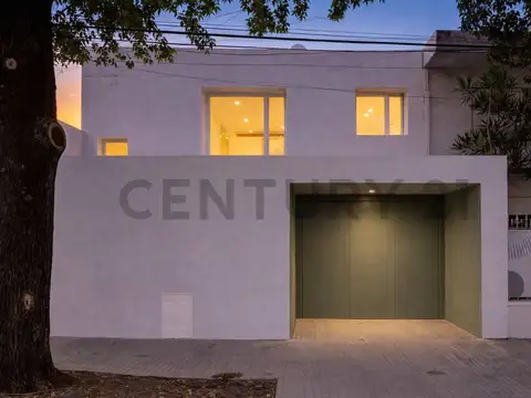 Casa 6 ambientes con 2 baños
