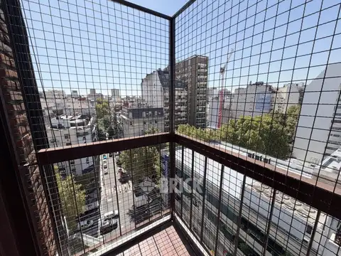 LARREA Y AV. SANTA FE - BALCON VISTA ABIERTA TODO SOL TODO EXTERNO APTO PROFESIONAL