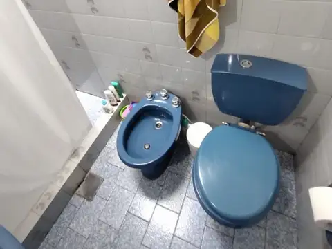 PH 3 Ambientes apto crédito! En excelente estado y zona de Lanús Este!