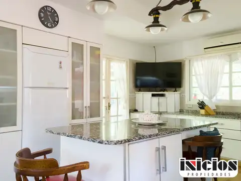 Casco de estancia de campo productivo con instalaciones completas- SC614