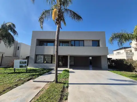 Venta casa en Funes Hills Cadaques 