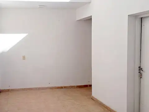 España 4531 A , Piso 0