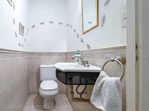 Casa en Venta con 1 cochera
