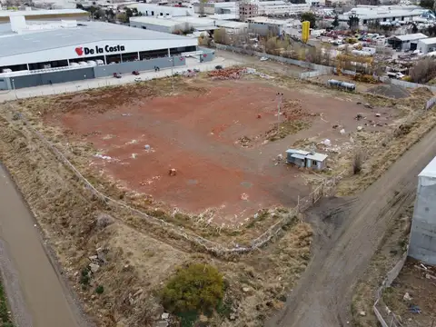 Terreno en Venta 100  mts Frente