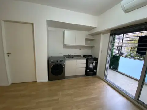 Pacheco 2100, Piso 1