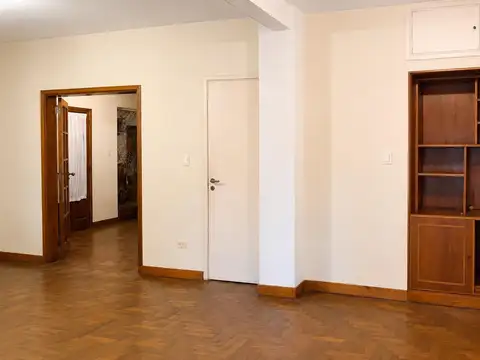 Casa 6 ambientes con 3 baños
