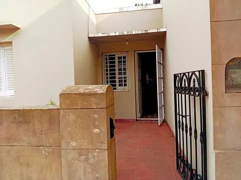 Casa en venta - 3 Dormitorios 2 Baños - Ayacuchoayacu