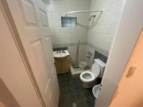 Casa en Alquiler con 2 cocheras
