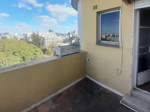 Departamento de 2 ambientes con 2 terrazas.