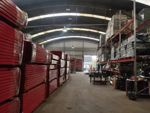 Galpon en Venta 62  mts Fondo