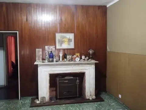 Urquiza 2879 - Casa a reciclar en Venta - Oportunidad Constructoras