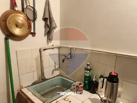 Casa 7 ambientes con 1 baño