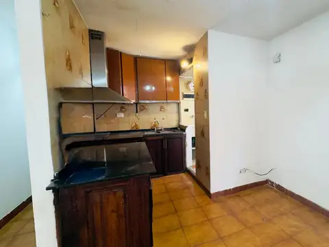 Camino Real Moron 100, Piso 1