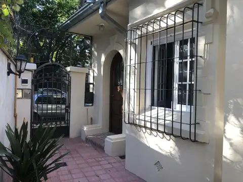 Depto Tipo Casa en Alquiler de 4 ambientes