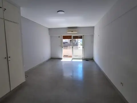 ALQUILER MONOAMBIENTE 33 M² CON BALCÓN AL FRENTE