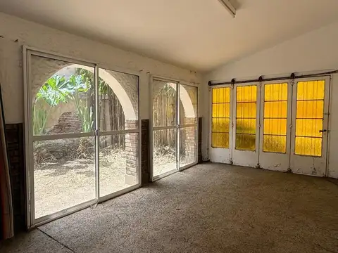 VENTA CASA CENTRICA  2 DORMITORIOS GAS NATURAL