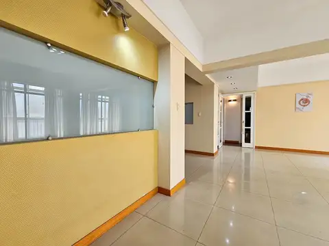 Departamento 6 ambientes con 2 baños