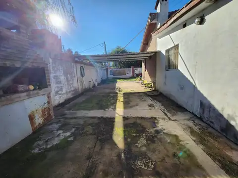 VENTA CASA MERLO SAN LUIS 6 AMB EXCELENTE ZONA