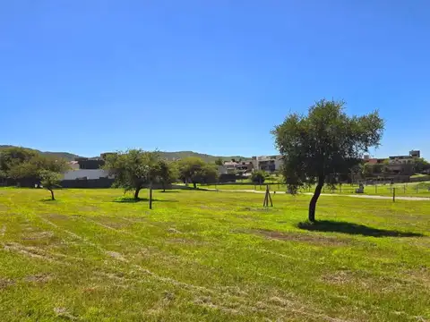 Terreno en Venta en La Arbolada, USD 60.000