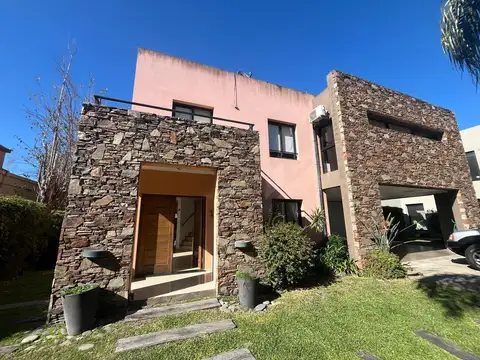 Casa en  venta en Altos del Sol