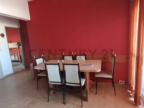 Av Tercera 3000, Piso 0