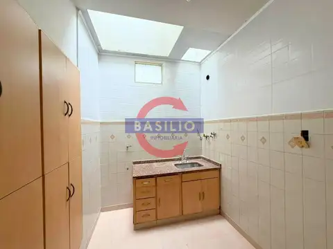 VENTA PH INTERNO 3 AMBIENTES CON PATIO A RECICLAR EN MUNRO