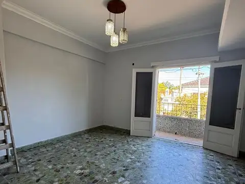 Depto Tipo Casa en Alquiler 45 años