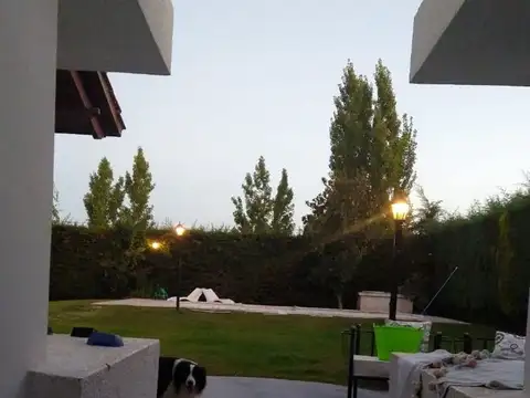 Casa en Venta en Chacras de Coria, USD 315.000