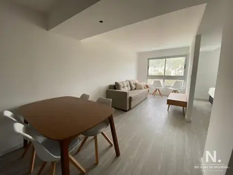 Hermoso departamento en Torre de Categoria.