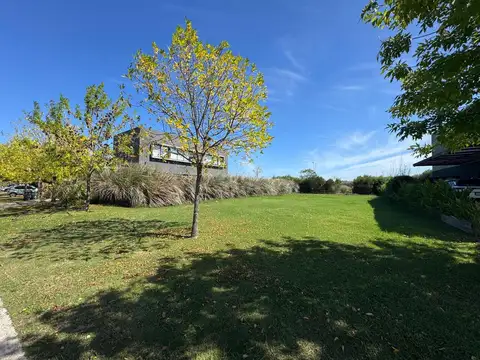 Puertos / Barrio Araucarias, Avenida de los Lagos, Belén de Escobar, Provincia de Buenos Aires, Argentina